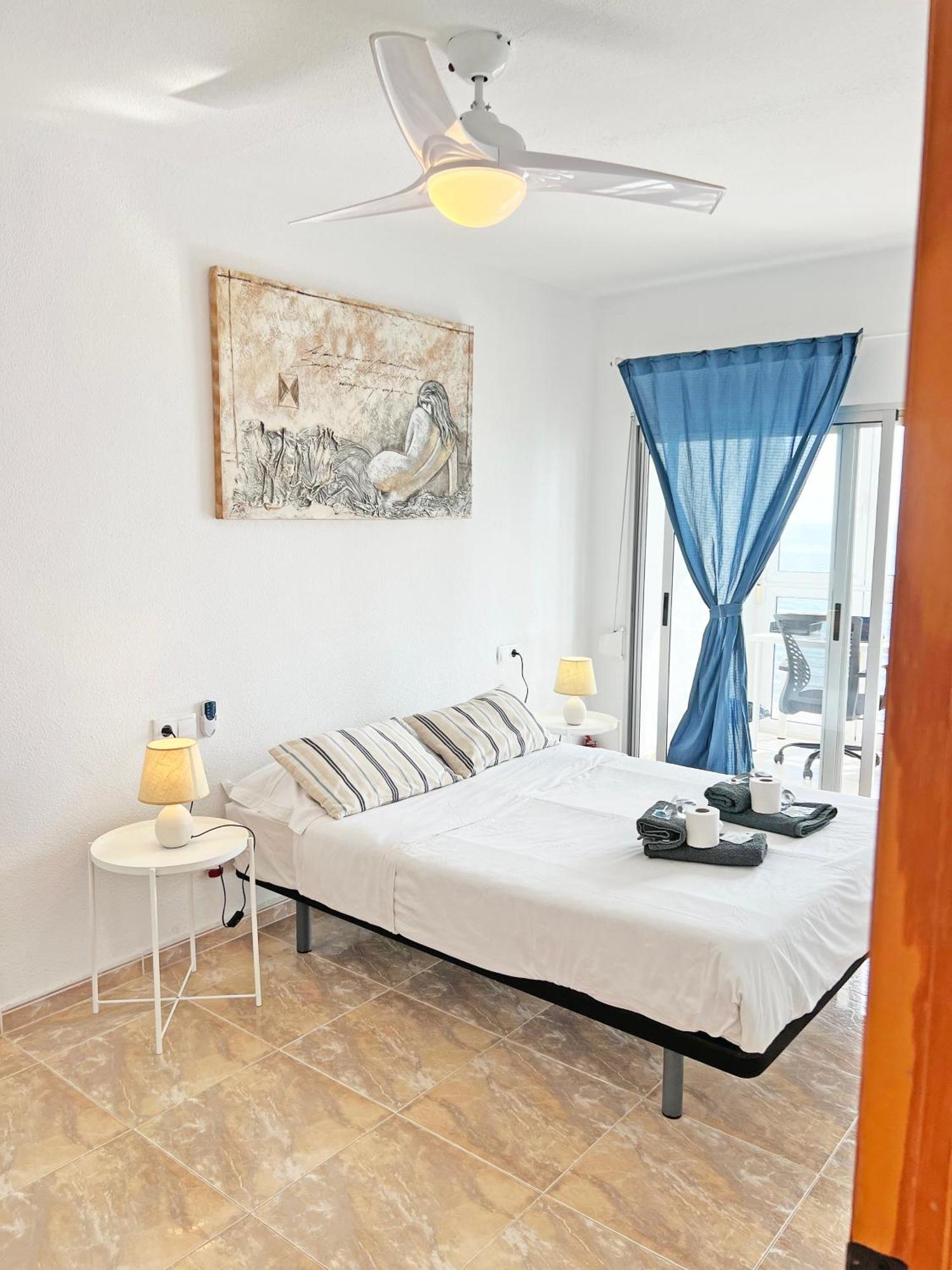 Apartamento Ático en 1ª línea con impresionantes vistas al mar El Campello Exterior foto
